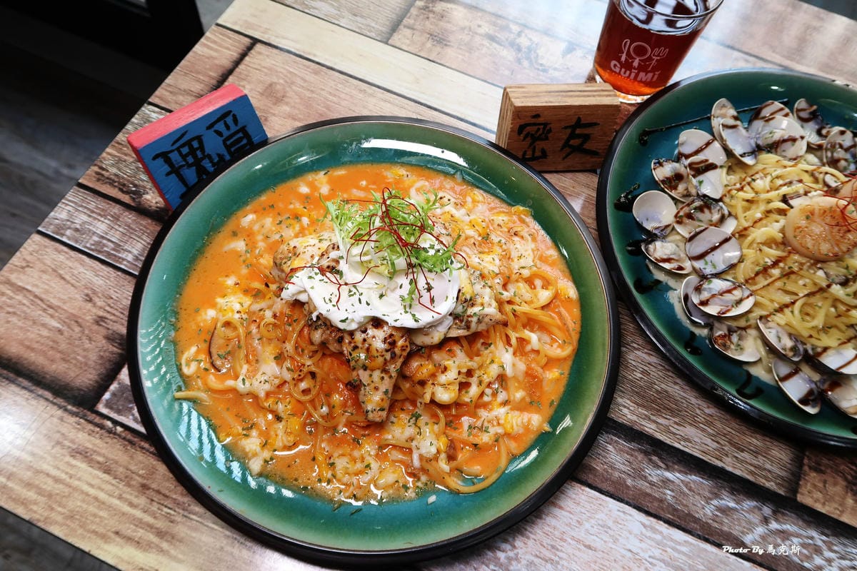 /tmp/php1a9kDM /tmp/php1a9kDM