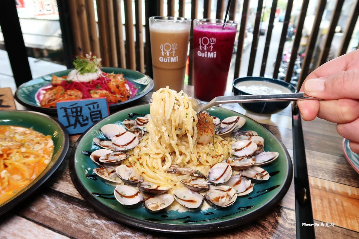 /tmp/phpu7IRpE /tmp/phpu7IRpE