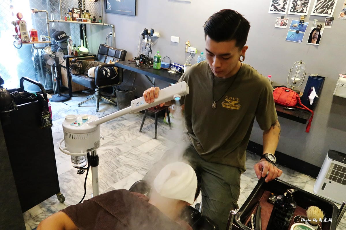 問號俱樂部DOUBT|桃園中壢剪髮推薦:中壢專屬男性剪髮 專 問號俱樂部DOUBT|桃園中壢剪髮推薦:中壢專屬男性剪髮 專