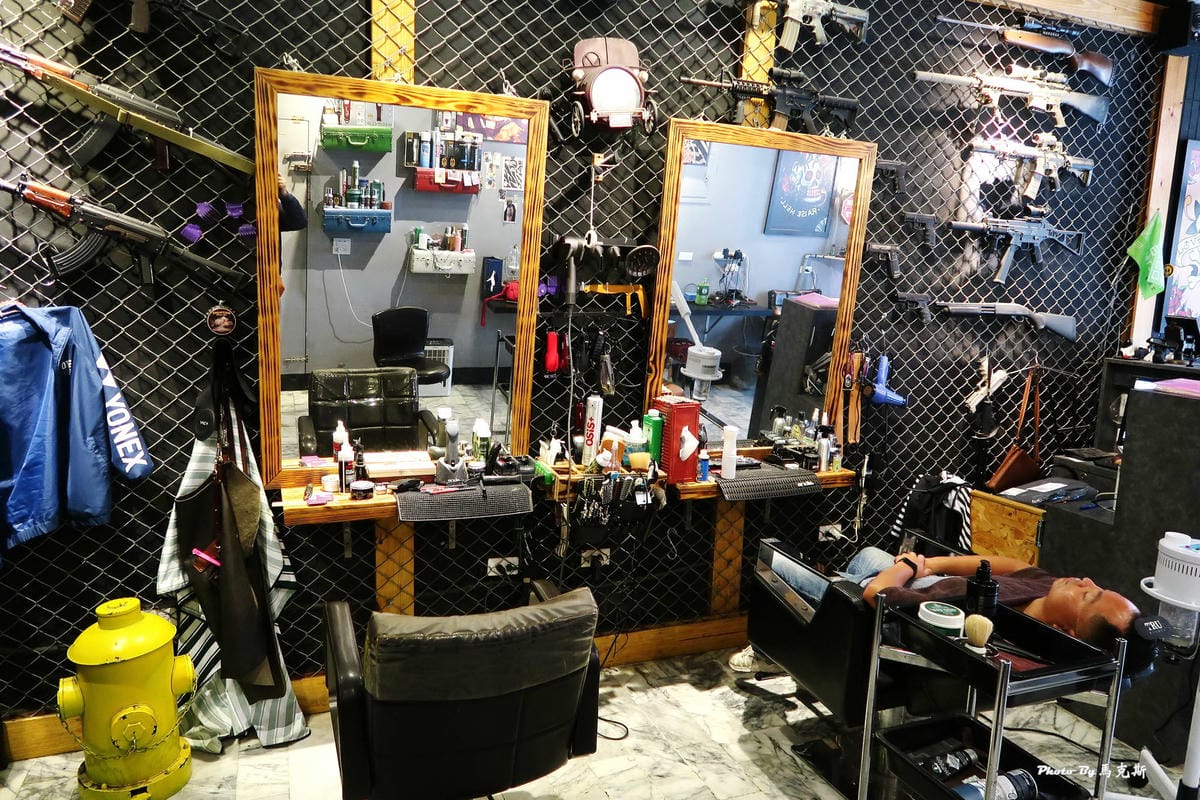 問號俱樂部DOUBT|桃園中壢剪髮推薦:中壢專屬男性剪髮 專 問號俱樂部DOUBT|桃園中壢剪髮推薦:中壢專屬男性剪髮 專