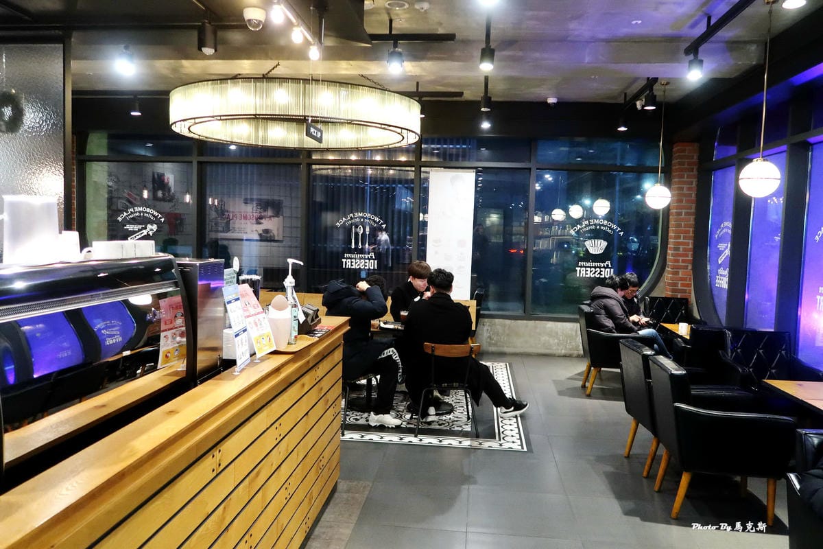 /tmp/phpYozFFs /tmp/phpYozFFs