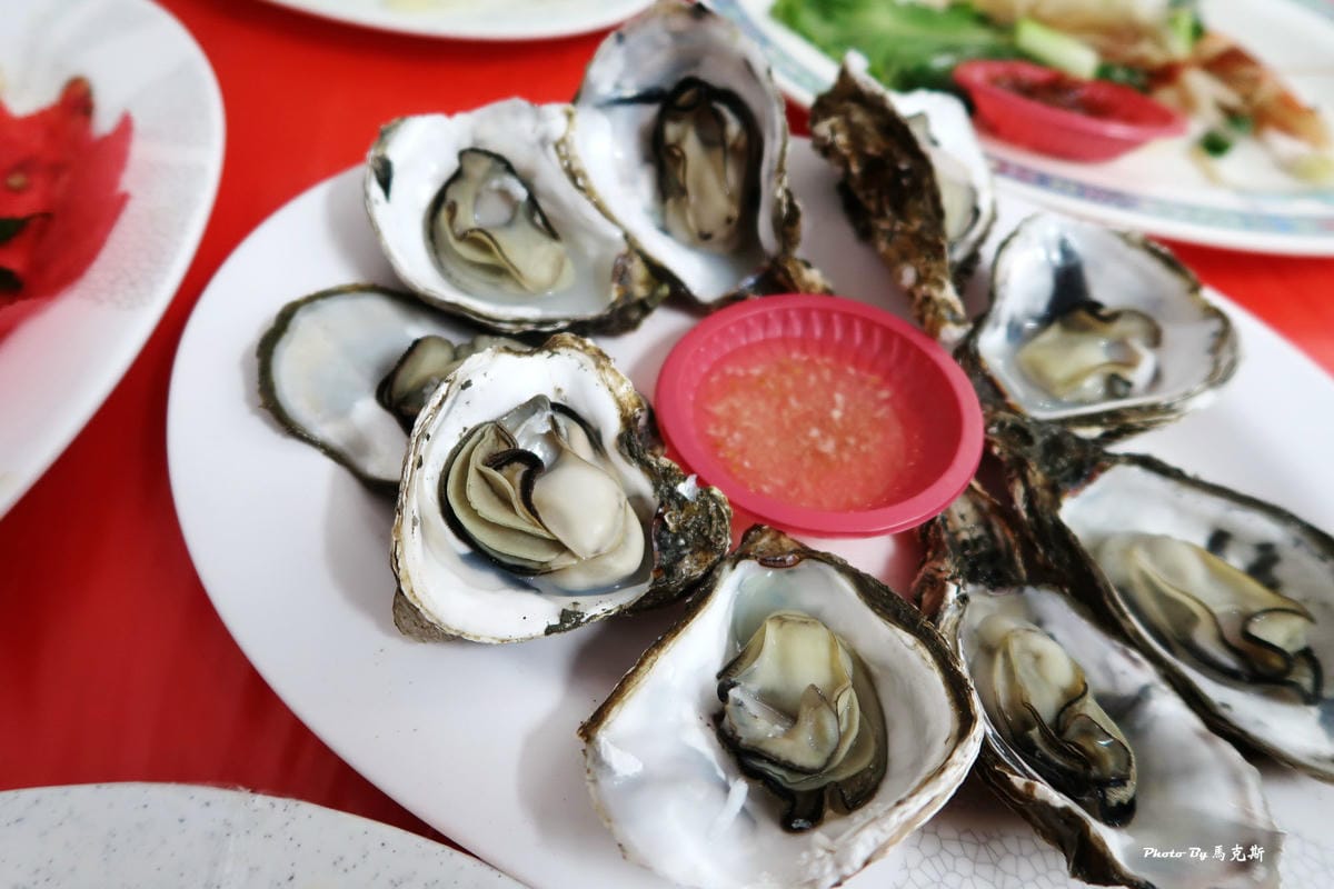 /tmp/phpGl6H8q /tmp/phpGl6H8q