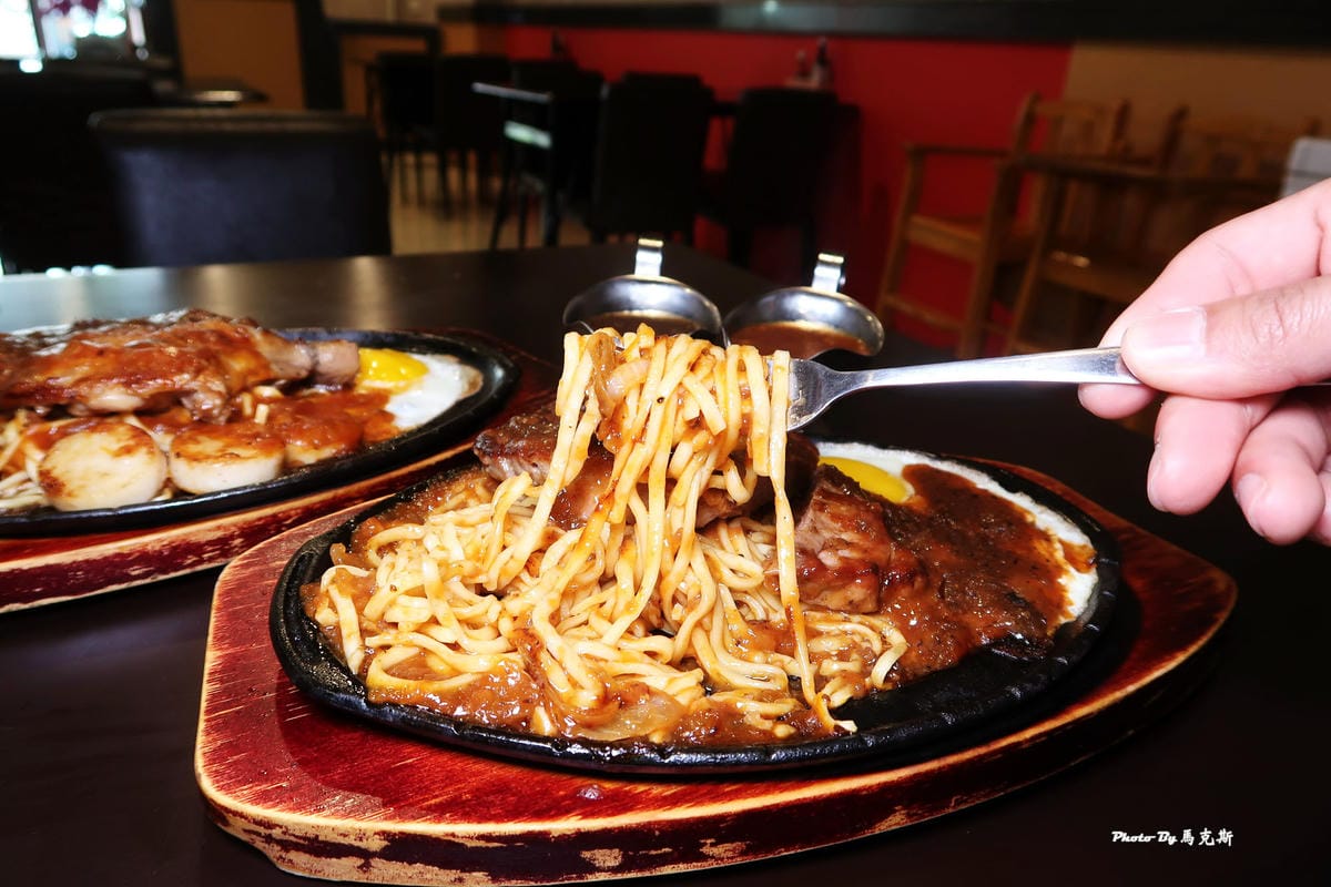 /tmp/phpqgoXvI /tmp/phpqgoXvI