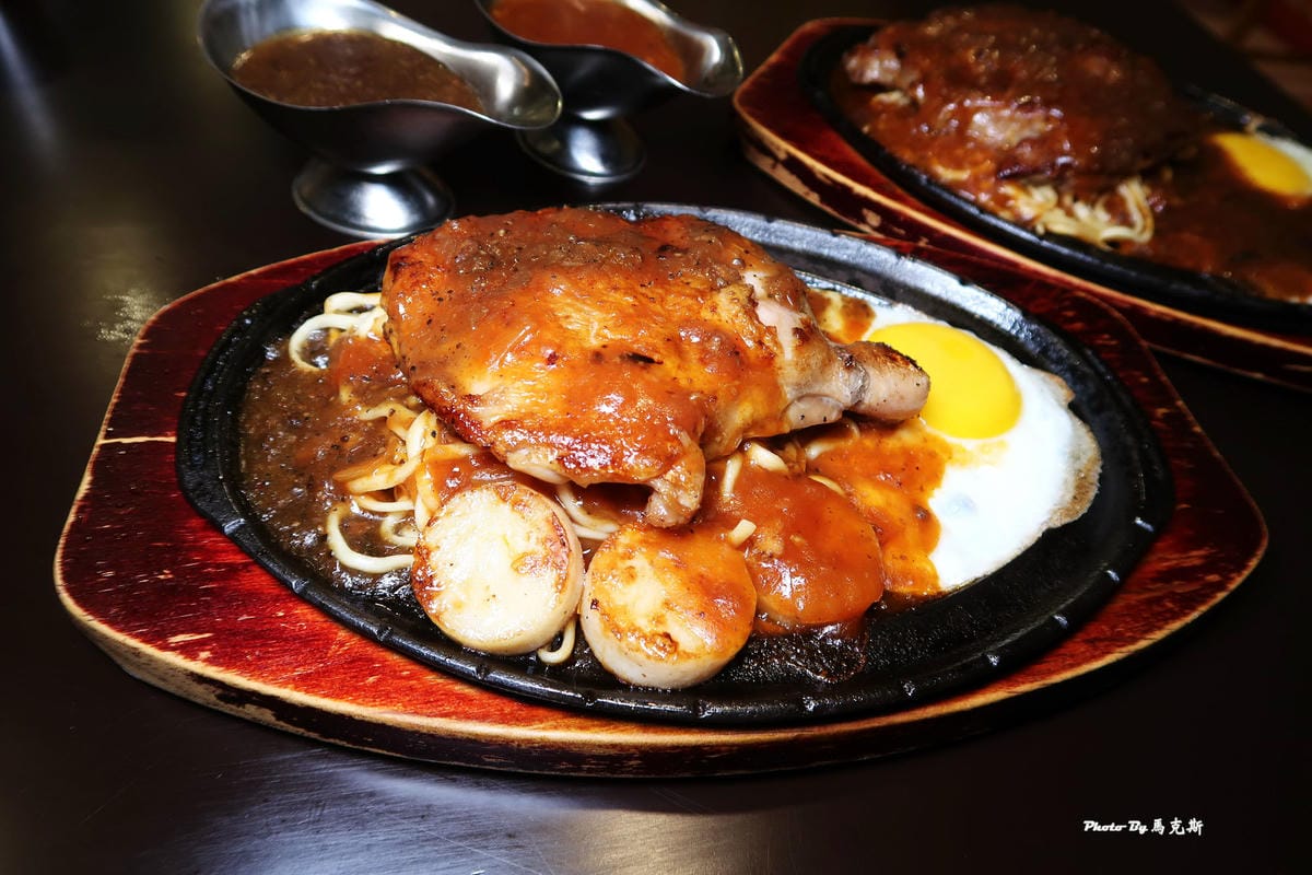 /tmp/phpLzkNzT /tmp/phpLzkNzT