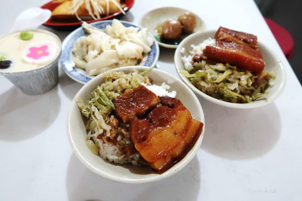 【高雄苓雅美食推薦】南豐魯肉飯|自強夜市超人氣魯肉飯 在地人 【高雄苓雅美食推薦】南豐魯肉飯|自強夜市超人氣魯肉飯 在地人