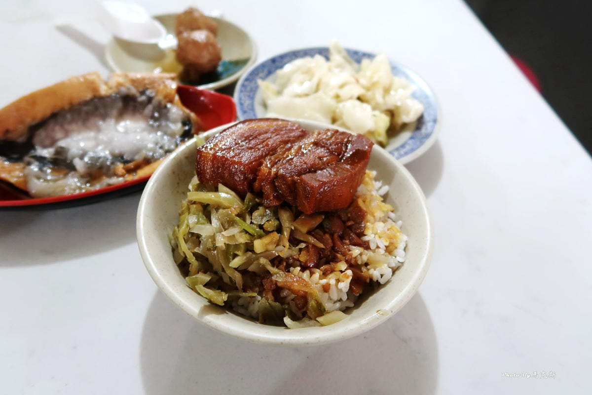 【高雄苓雅美食推薦】南豐魯肉飯|自強夜市超人氣魯肉飯 在地人 【高雄苓雅美食推薦】南豐魯肉飯|自強夜市超人氣魯肉飯 在地人