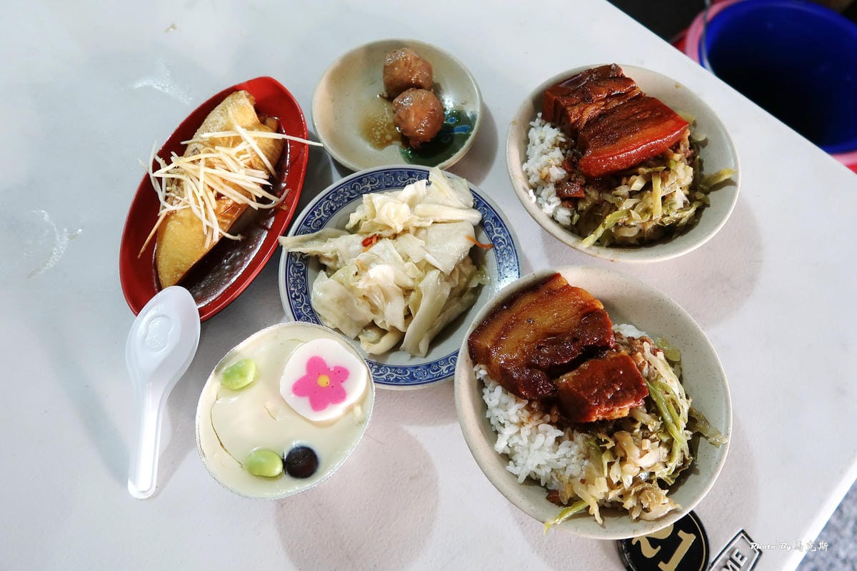 【高雄苓雅美食推薦】南豐魯肉飯|自強夜市超人氣魯肉飯 在地人 【高雄苓雅美食推薦】南豐魯肉飯|自強夜市超人氣魯肉飯 在地人