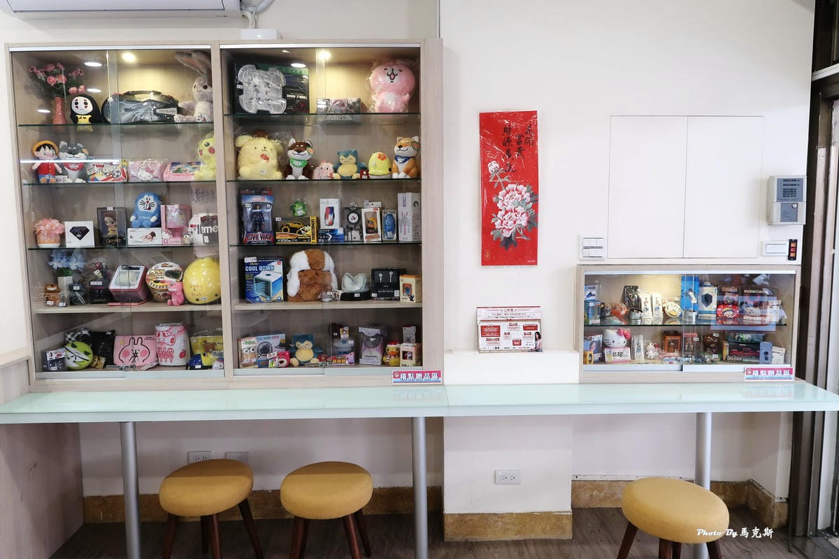 【台中專業修改衣服推薦】小裁縫快捷連鎖|裁縫師專業親切好溝通 【台中專業修改衣服推薦】小裁縫快捷連鎖|裁縫師專業親切好溝通