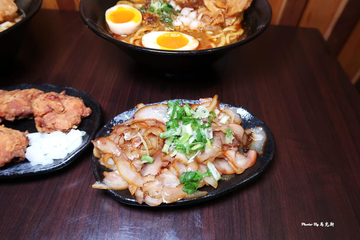 /tmp/phpCYWh79 /tmp/phpCYWh79