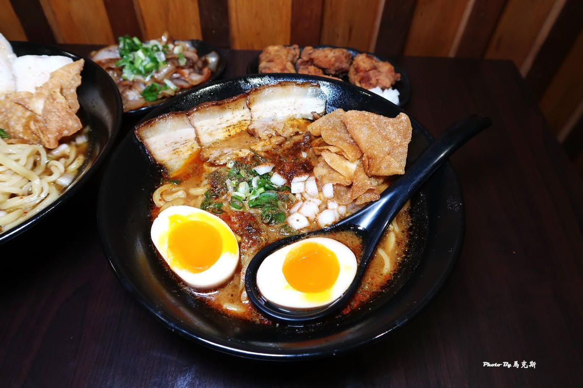 /tmp/phpBlZIXV /tmp/phpBlZIXV