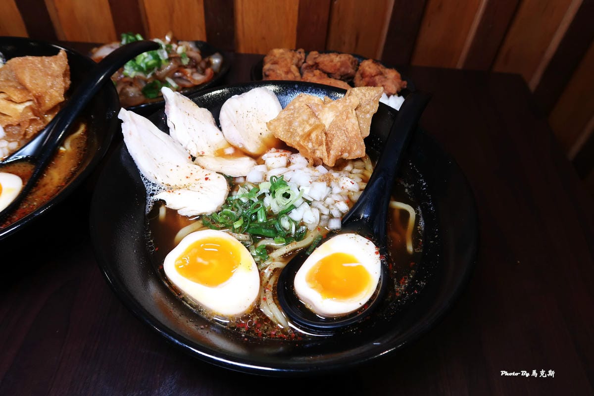 /tmp/phpNOUQ2c /tmp/phpNOUQ2c