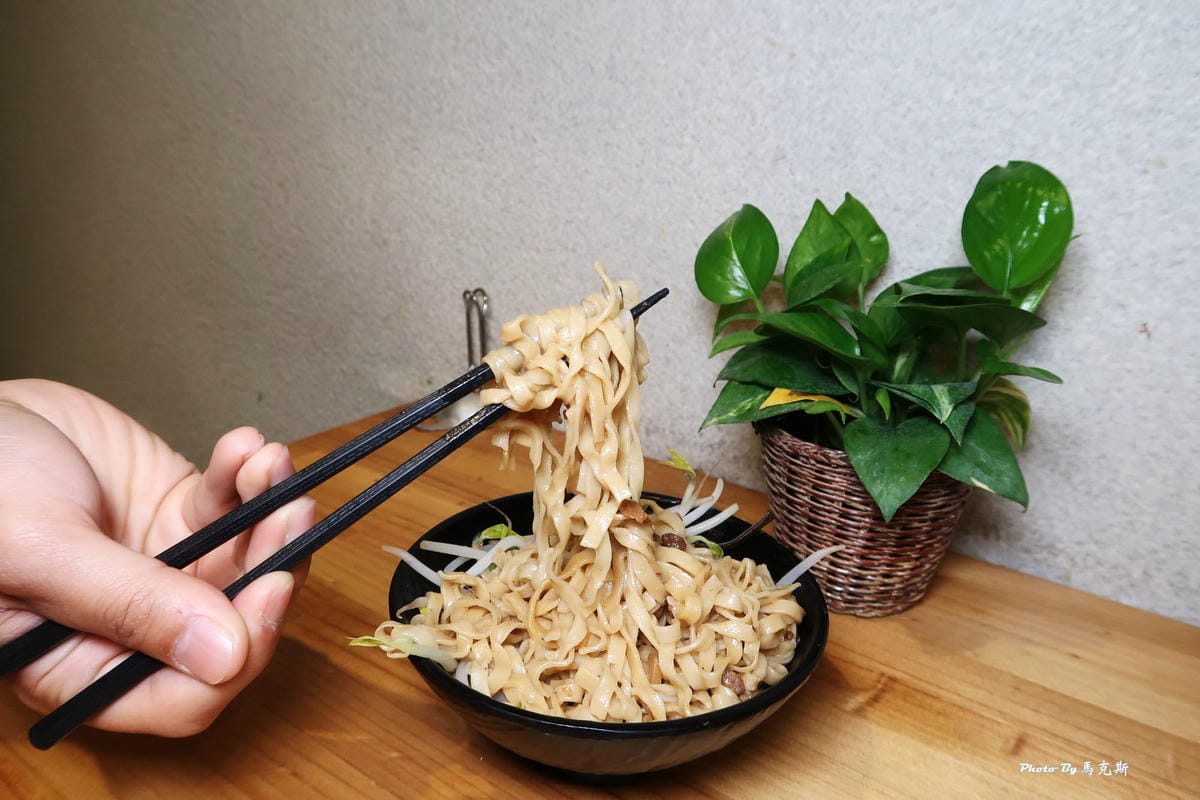 /tmp/php4RE1y1 /tmp/php4RE1y1