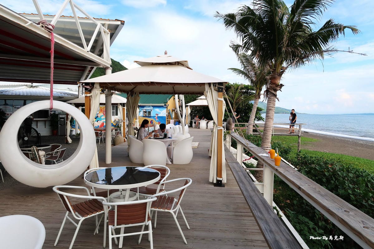 【屏東墾丁枋山景點推薦】愛琴海岸海景咖啡餐廳|熱門無敵海景餐 【屏東墾丁枋山景點推薦】愛琴海岸海景咖啡餐廳|熱門無敵海景餐