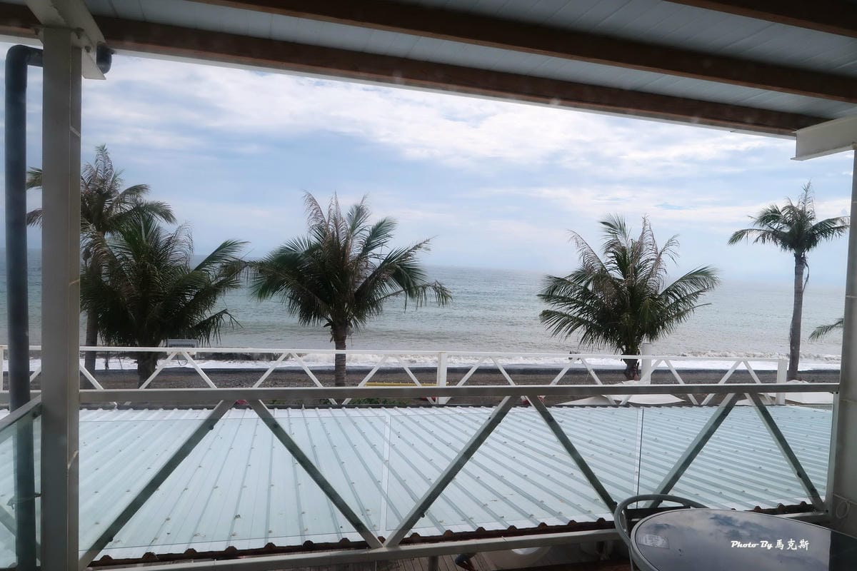 【屏東墾丁枋山景點推薦】愛琴海岸海景咖啡餐廳|熱門無敵海景餐 【屏東墾丁枋山景點推薦】愛琴海岸海景咖啡餐廳|熱門無敵海景餐