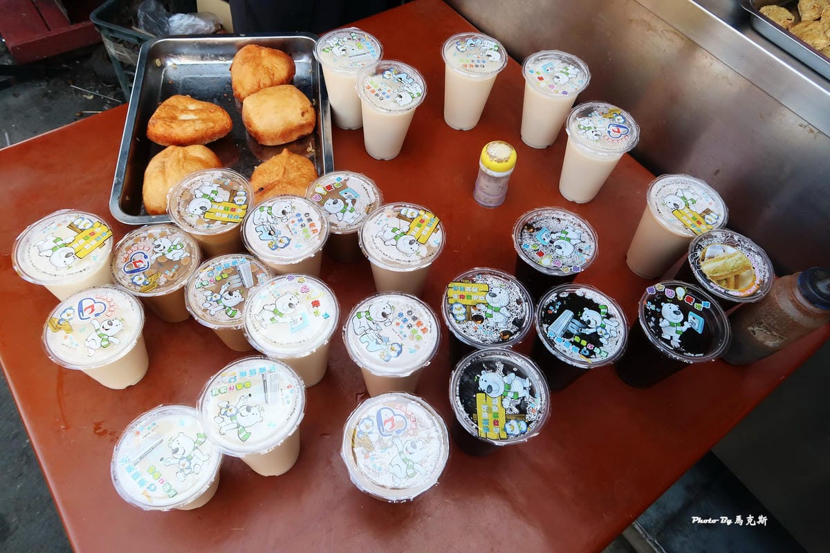 【小琉球美食推薦】古早味早午餐|小琉球人氣限定爆漿黑糖賓士包 【小琉球美食推薦】古早味早午餐|小琉球人氣限定爆漿黑糖賓士包