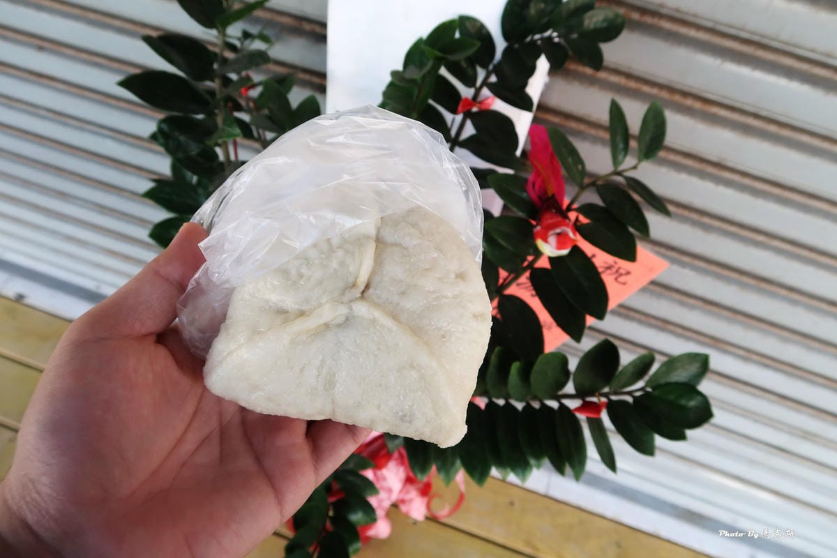【小琉球美食推薦】古早味早午餐|小琉球人氣限定爆漿黑糖賓士包 【小琉球美食推薦】古早味早午餐|小琉球人氣限定爆漿黑糖賓士包