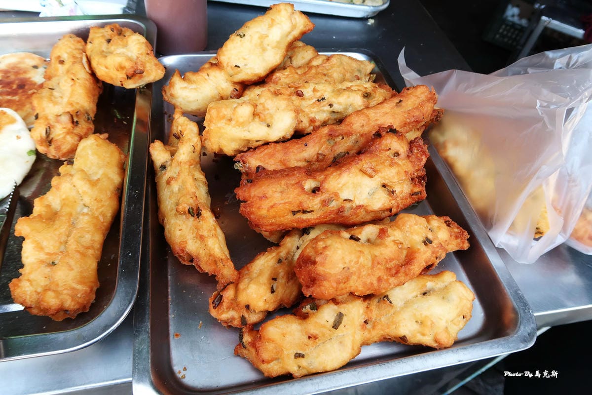 【小琉球美食推薦】古早味早午餐|小琉球人氣限定爆漿黑糖賓士包 【小琉球美食推薦】古早味早午餐|小琉球人氣限定爆漿黑糖賓士包