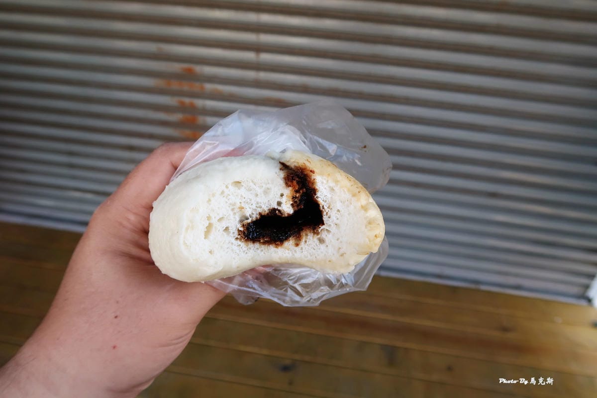 【小琉球美食推薦】古早味早午餐|小琉球人氣限定爆漿黑糖賓士包 【小琉球美食推薦】古早味早午餐|小琉球人氣限定爆漿黑糖賓士包