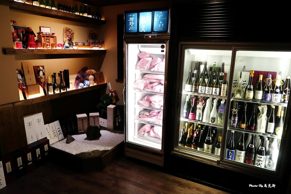 【台中最強燒肉推薦】脂板前炭火燒肉|2021台中米其林餐盤推 【台中最強燒肉推薦】脂板前炭火燒肉|2021台中米其林餐盤推