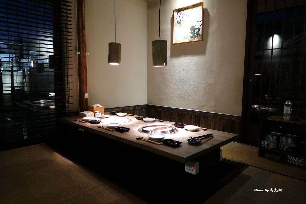 【台中最強燒肉推薦】脂板前炭火燒肉|2021台中米其林餐盤推 【台中最強燒肉推薦】脂板前炭火燒肉|2021台中米其林餐盤推