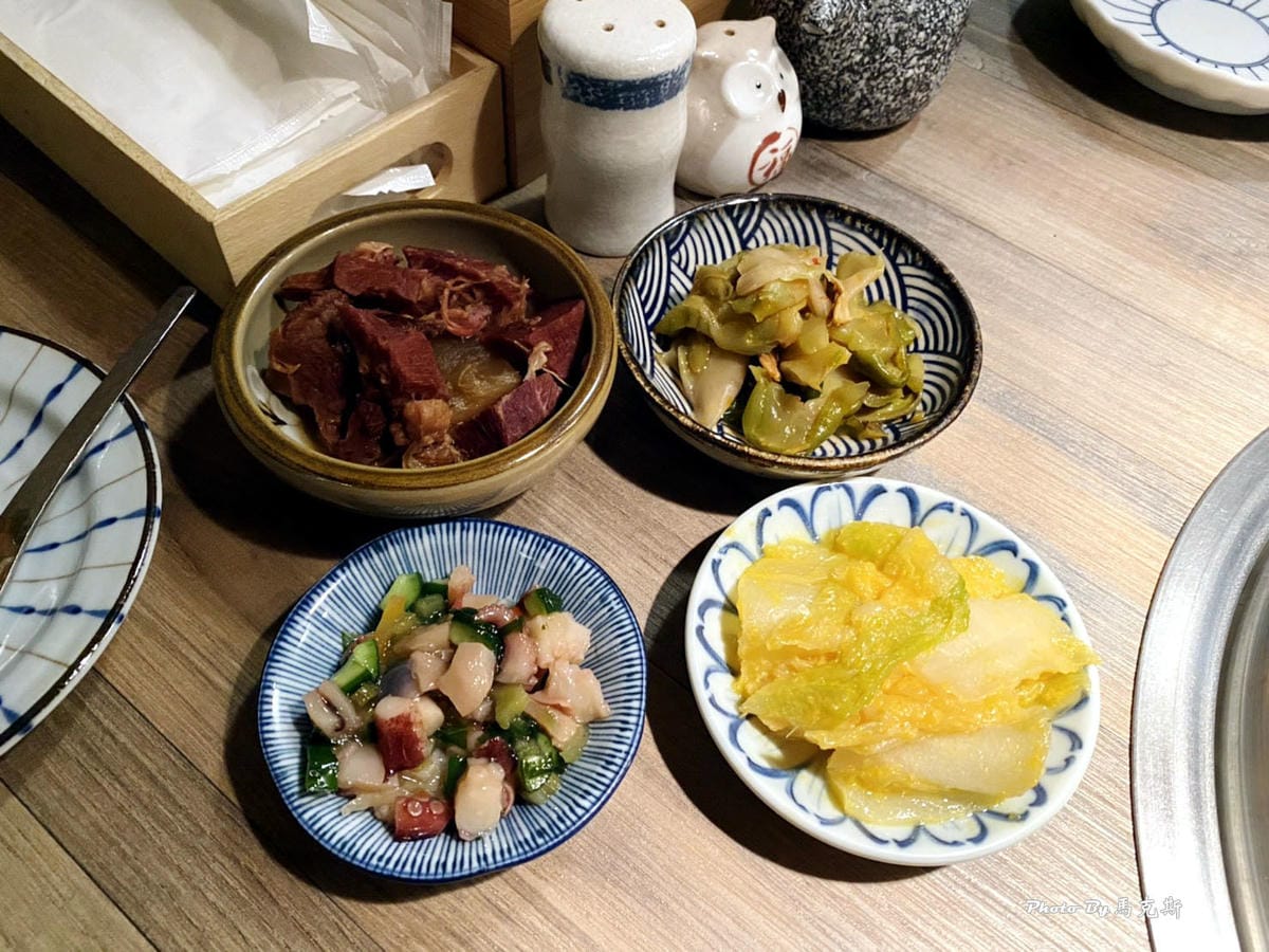 【台中最強燒肉推薦】脂板前炭火燒肉|2021台中米其林餐盤推 【台中最強燒肉推薦】脂板前炭火燒肉|2021台中米其林餐盤推