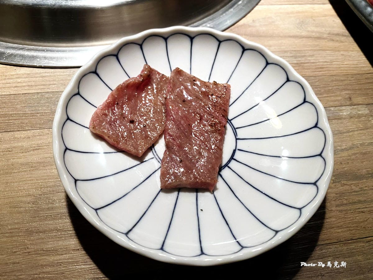 【台中最強燒肉推薦】脂板前炭火燒肉|2021台中米其林餐盤推 【台中最強燒肉推薦】脂板前炭火燒肉|2021台中米其林餐盤推