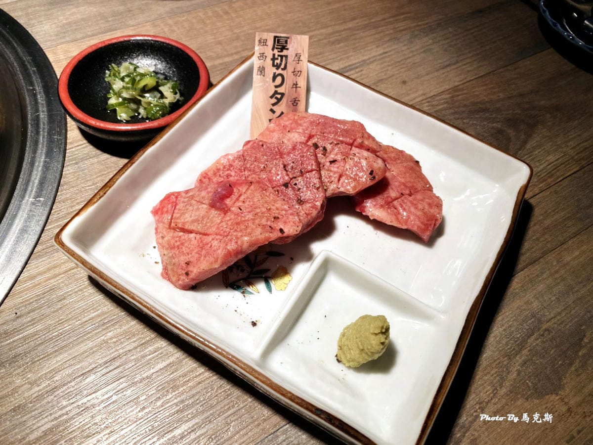 【台中最強燒肉推薦】脂板前炭火燒肉|2021台中米其林餐盤推 【台中最強燒肉推薦】脂板前炭火燒肉|2021台中米其林餐盤推