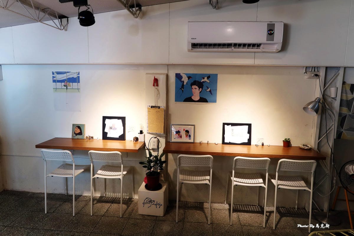 /tmp/phpaajBsU /tmp/phpaajBsU