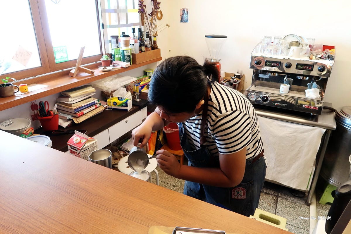 /tmp/phpCBDRAA /tmp/phpCBDRAA