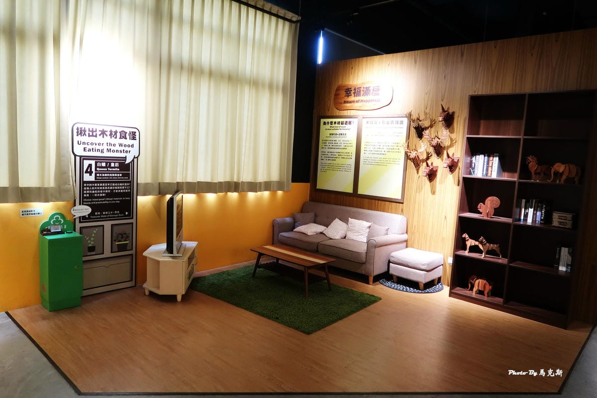 /tmp/phpqvuwZ4 /tmp/phpqvuwZ4