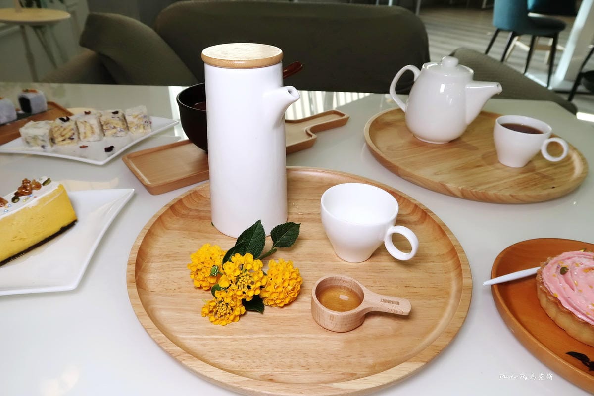 /tmp/phpQsN4UG /tmp/phpQsN4UG