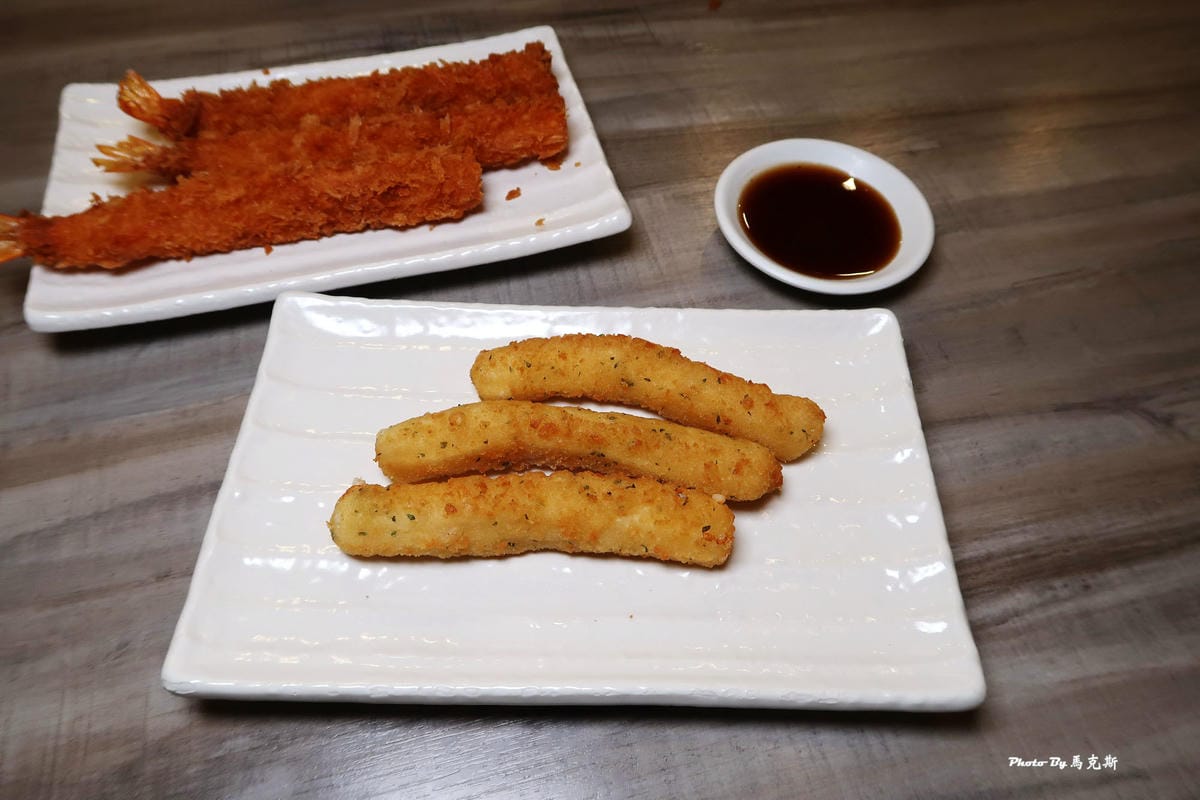 /tmp/phppzavD5 /tmp/phppzavD5