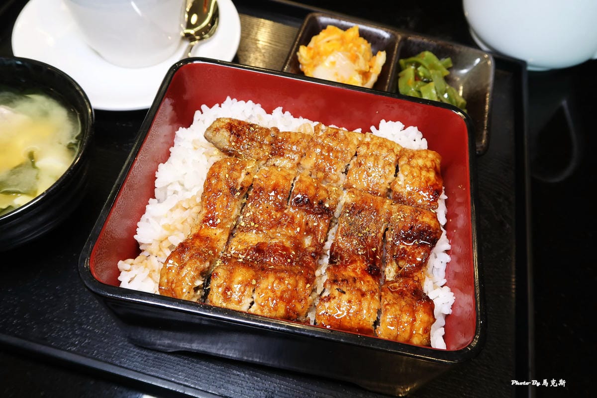 /tmp/phpawWPlp /tmp/phpawWPlp