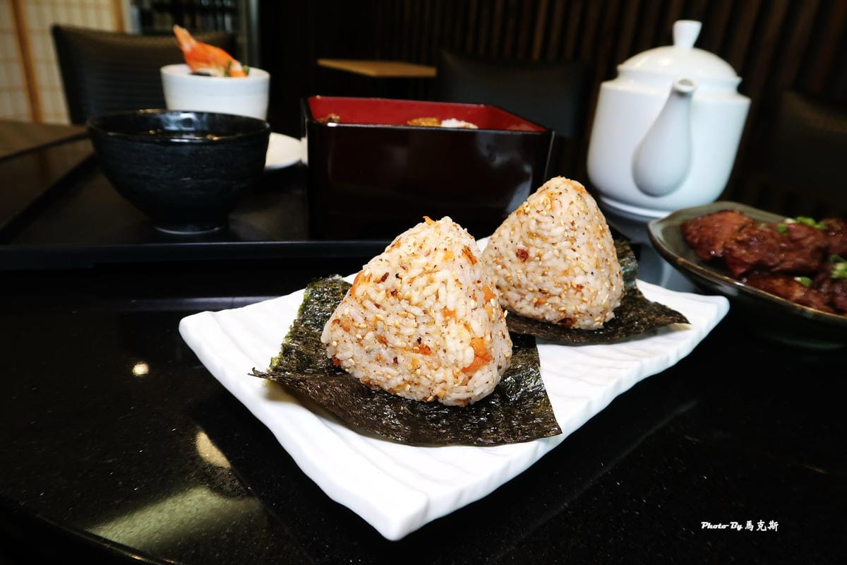 /tmp/phpKmwcdr /tmp/phpKmwcdr