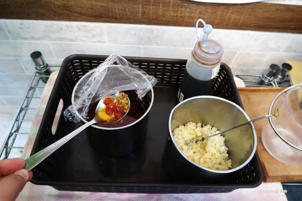 /tmp/phpUMtCLZ /tmp/phpUMtCLZ