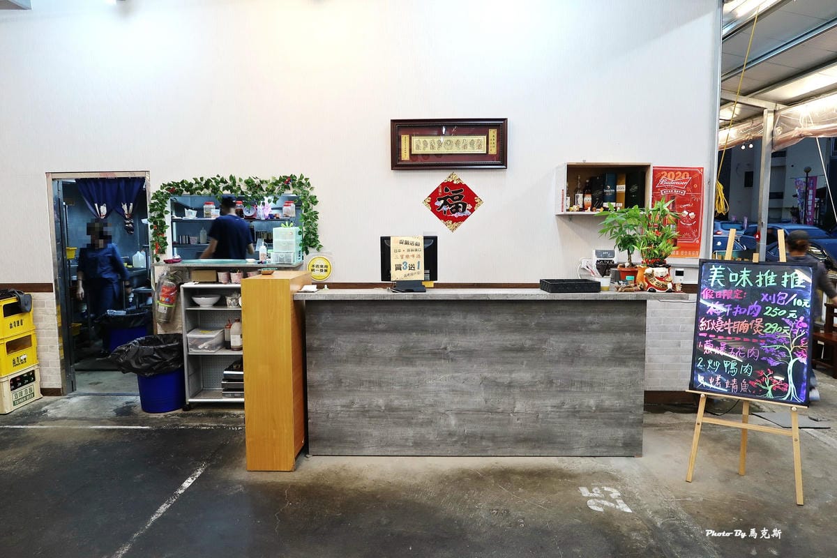 /tmp/phporln7c /tmp/phporln7c