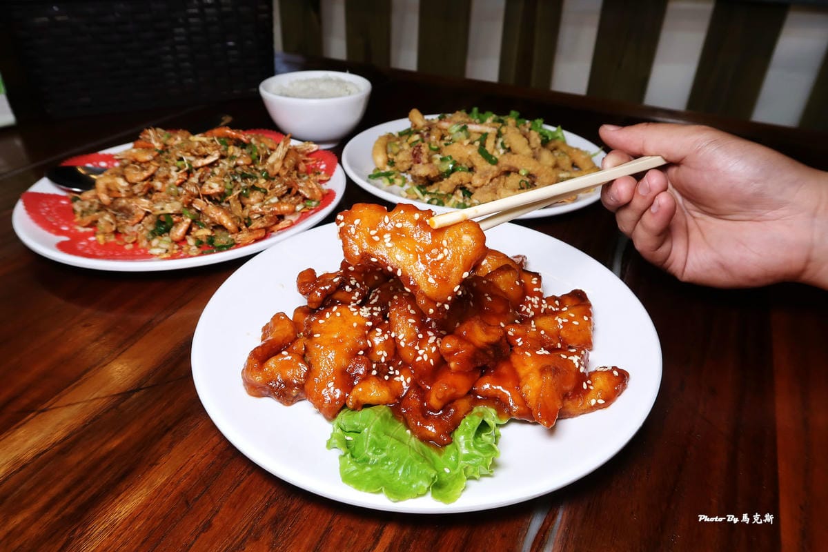 /tmp/phpOHoWwf /tmp/phpOHoWwf