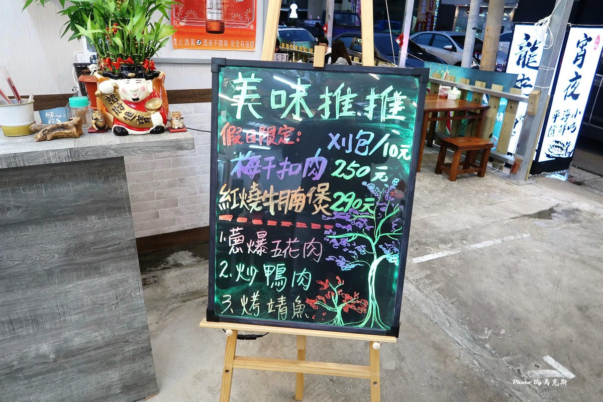 /tmp/phpsROA8q /tmp/phpsROA8q