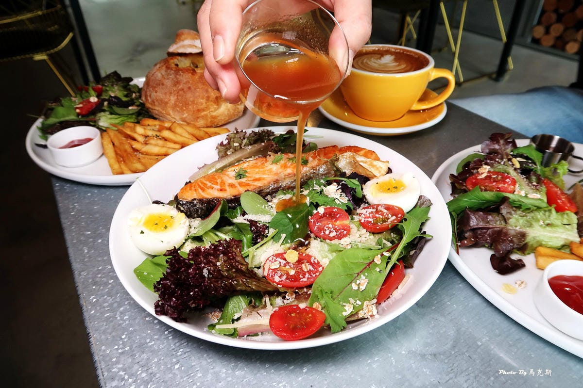 /tmp/phpc8vetG /tmp/phpc8vetG