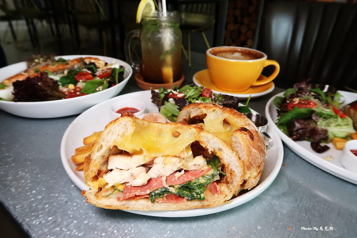 /tmp/phpk0Ulz6 /tmp/phpk0Ulz6