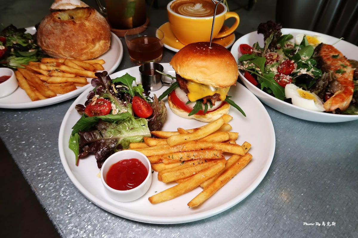 /tmp/phpvjerH6 /tmp/phpvjerH6