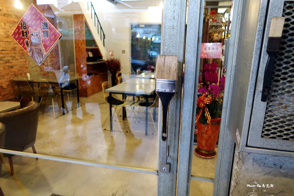 /tmp/phpmBUSM5 /tmp/phpmBUSM5