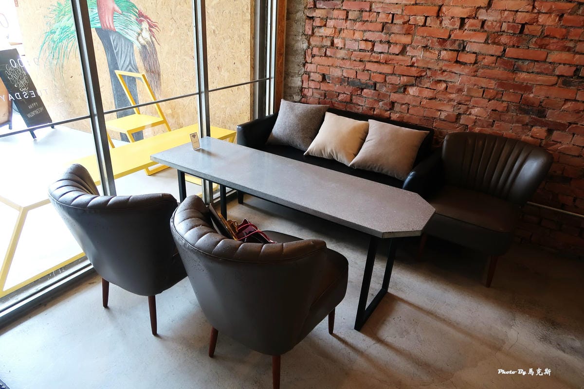 /tmp/phpPGGlSX /tmp/phpPGGlSX