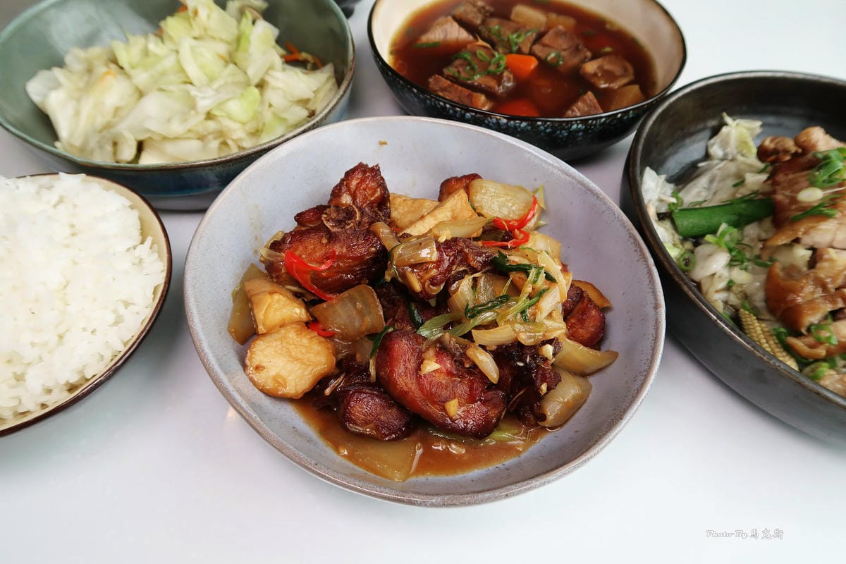 /tmp/php4zg33Z /tmp/php4zg33Z