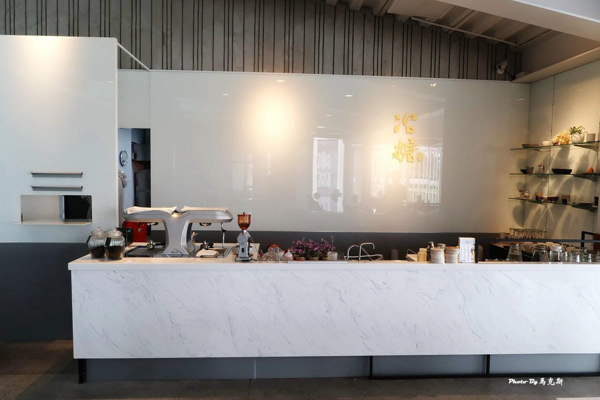 /tmp/phpAQbKkk /tmp/phpAQbKkk