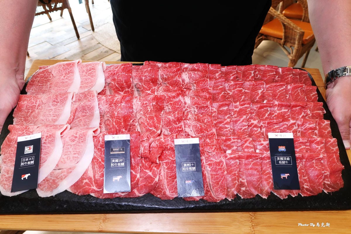 /tmp/phpi6berl /tmp/phpi6berl