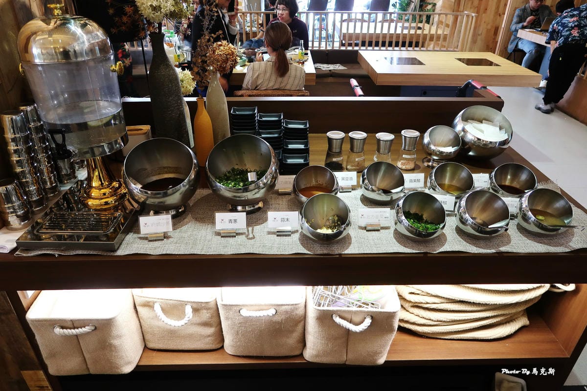 /tmp/phpm4C4fO /tmp/phpm4C4fO