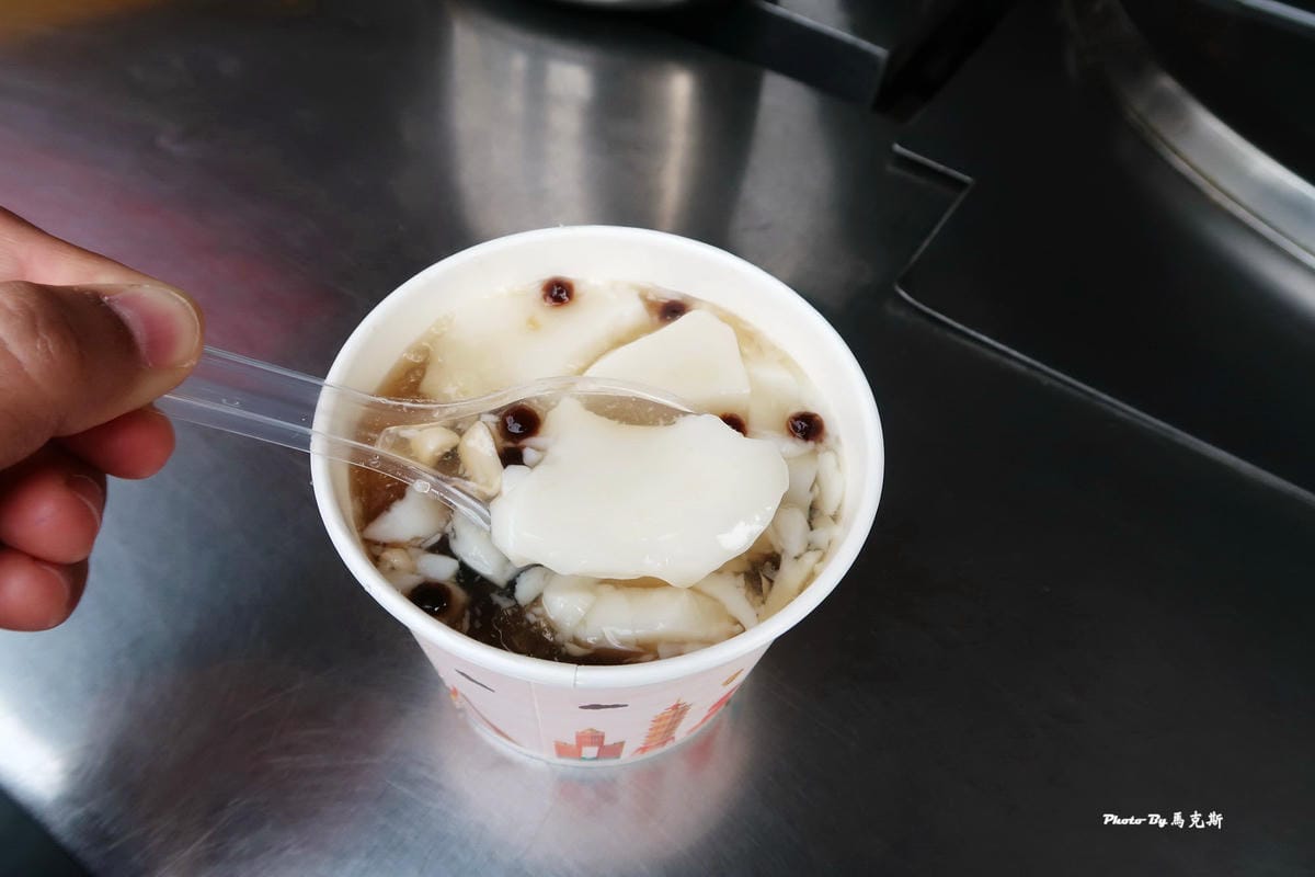 /tmp/phpzarYx4 /tmp/phpzarYx4