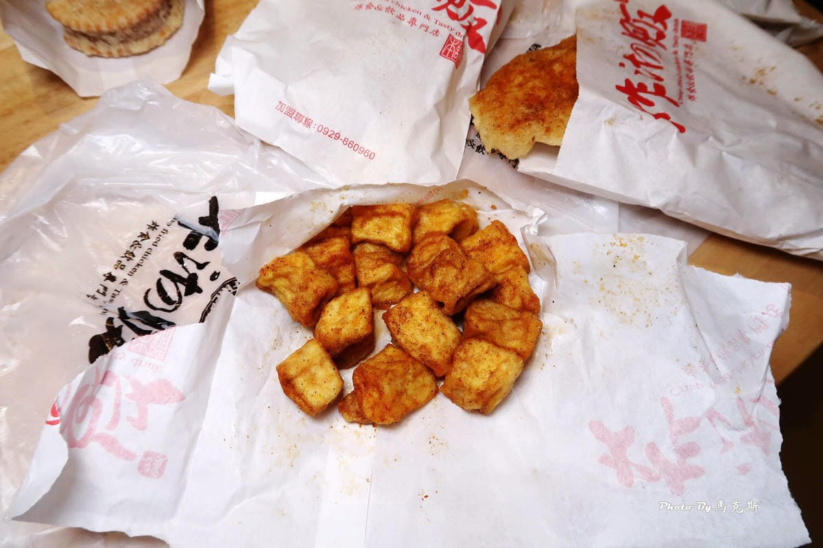 /tmp/phpSeWd07 /tmp/phpSeWd07