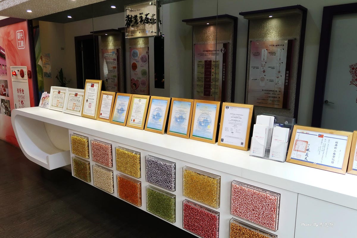 /tmp/phpD8RFAt /tmp/phpD8RFAt